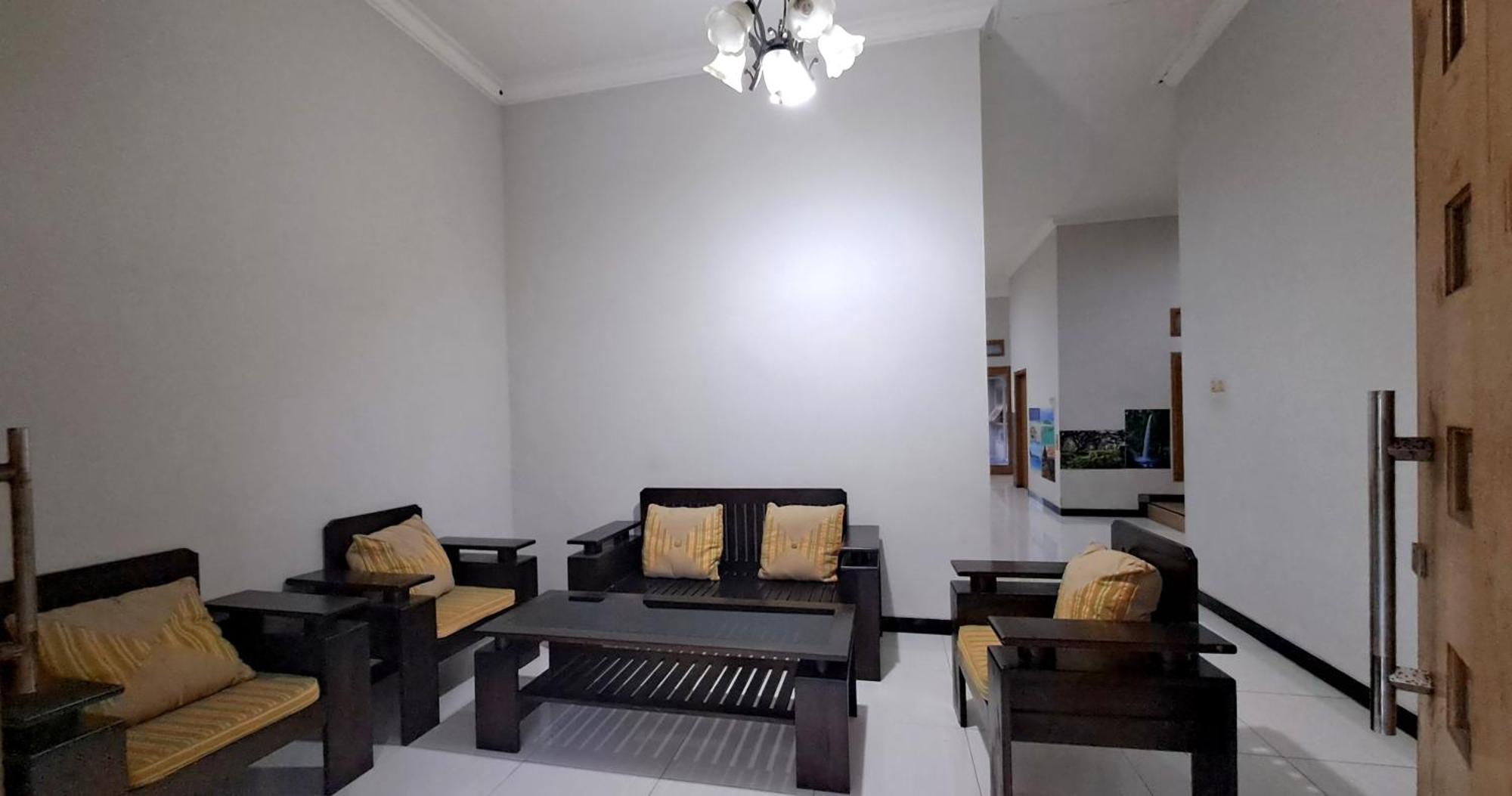 Green Ijen Homestay And Tour Banyuwangi  Buitenkant foto